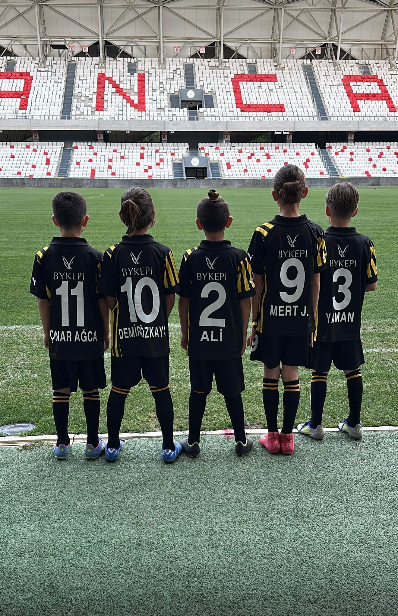 SUPPORTING FUTURE STARS